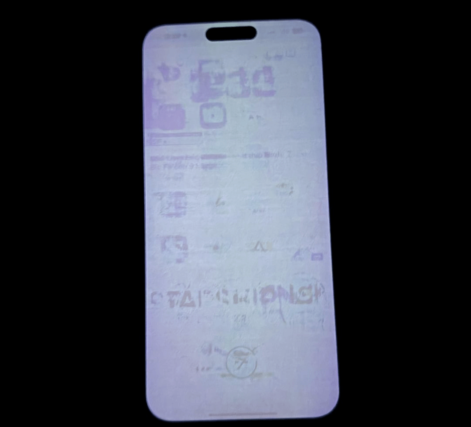 iPhone 15 Pro Max 似乎出現 OLED 屏幕「燒屏」問題。